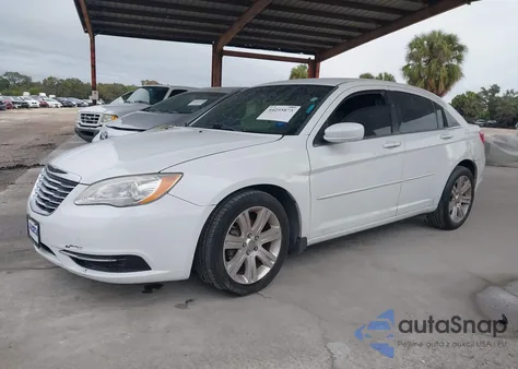 2013 Chrysler 200 Touring из США, поврежденный, VIN 1C3CCBBB7DN639035